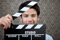 Menn i alderen 18 - 45 år søkes til generelle statistroller i TV-serien LIS