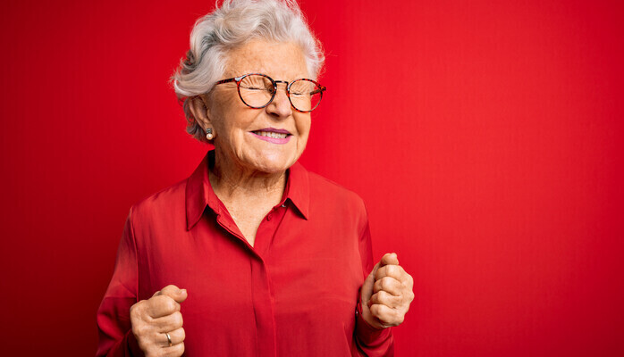 Bestemor - Vi søker en eldre dame (75-95) til å stille opp på et stillsoppdrag til reklamefilm