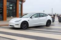 Tesla 3 (hvit)