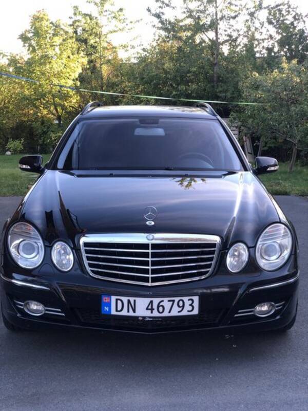 Kjøretøy - Buddy og Mercedes stasjonsvogn