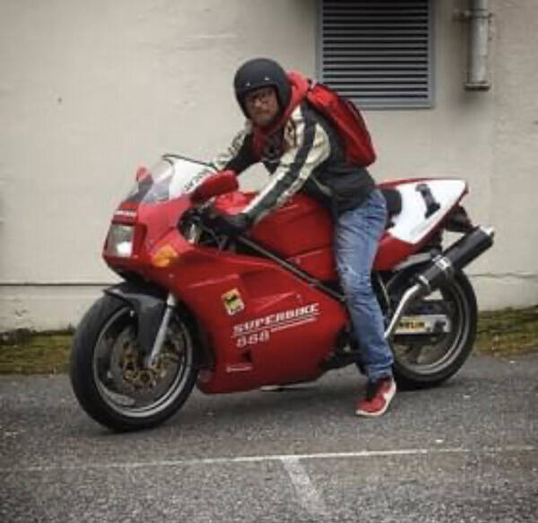 Kjøretøy - Ducati 888 Strada