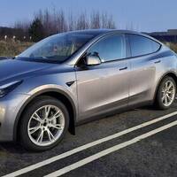 Tesla Model Y 2024 Tesla Model Y 2024