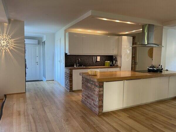 Leilighet - Diger fabrikkleilighet med heis rett inn