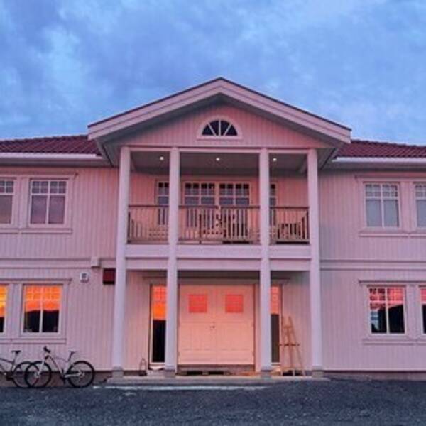 Hus - Herskapelig  hus på landet. 