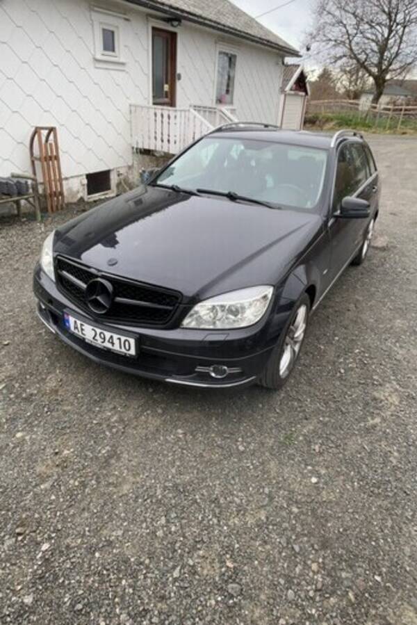 Kjøretøy - Mercedes benz c200