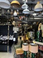 Stort møbel og interiør lager på 400m2