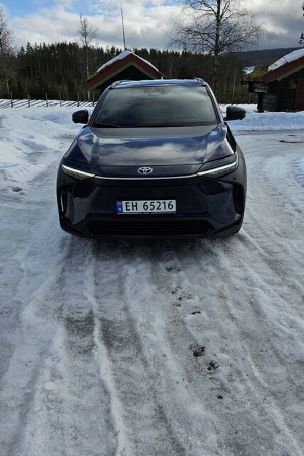 Kjøretøy - Toyota BZ4X