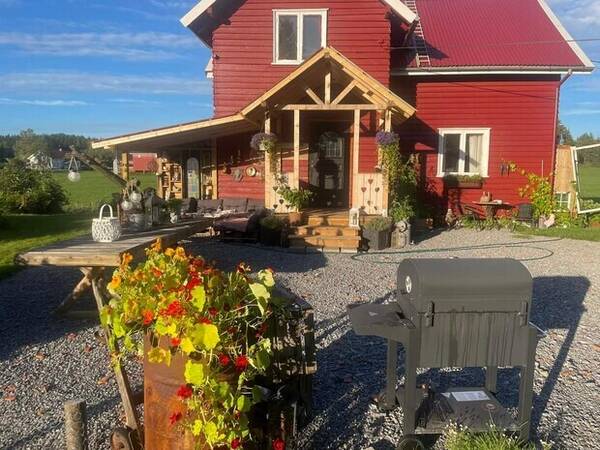 Hus - Småbruk i Rakkestad. 