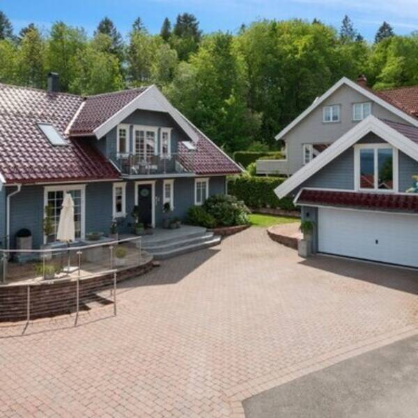 Hus - Villa i Vollen