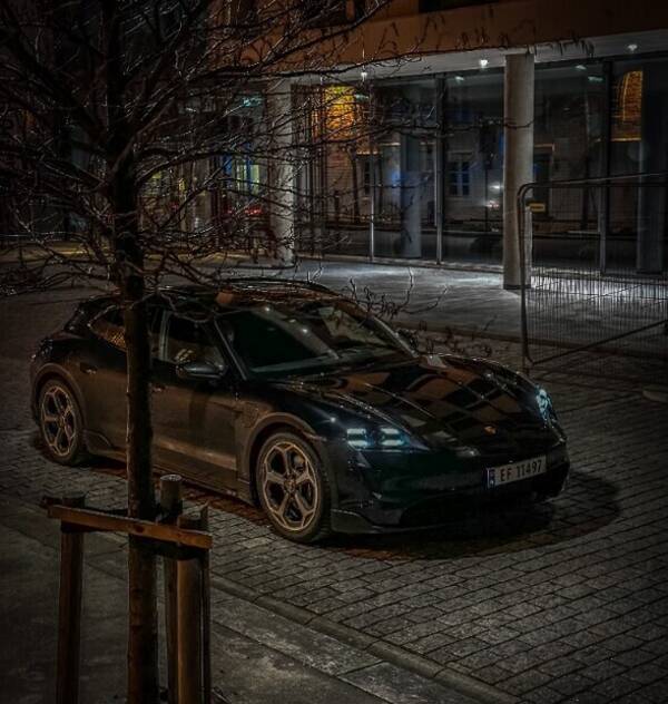 Kjøretøy - Porsche CT4