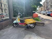 Piaggio Vespa Primavera (50) Piaggio Vespa Primavera (50)