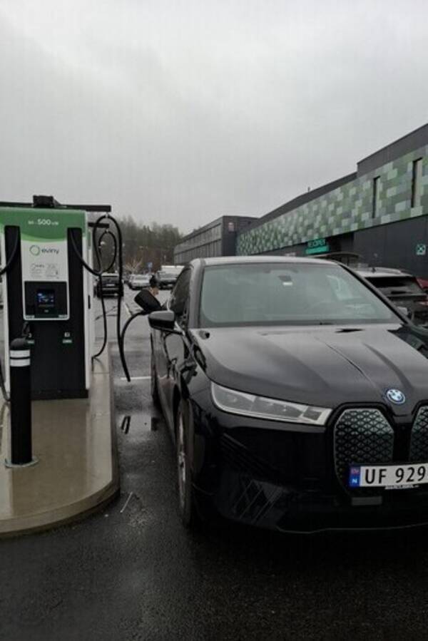 Kjøretøy - BMW IX40 