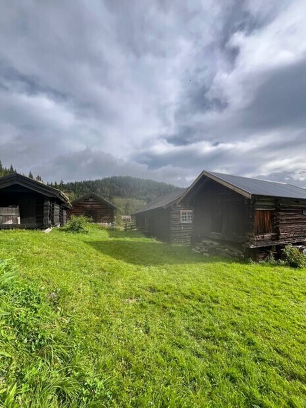 Hytte - Gårdstun i Telemark 