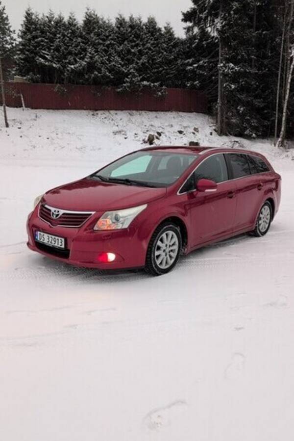 Kjøretøy - Toyota Avensis 