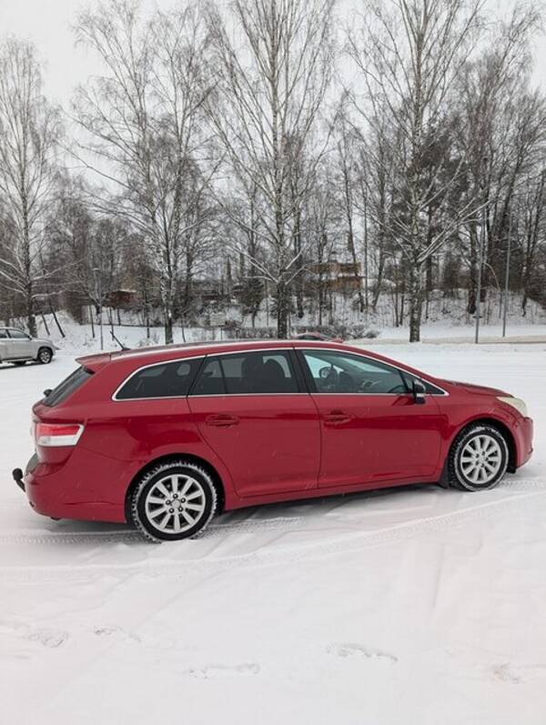 Kjøretøy - Toyota Avensis 